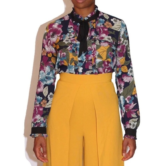 NWOT hate monde floral print tie neck long sleeve blouse size Medium - Picture 2 of 13